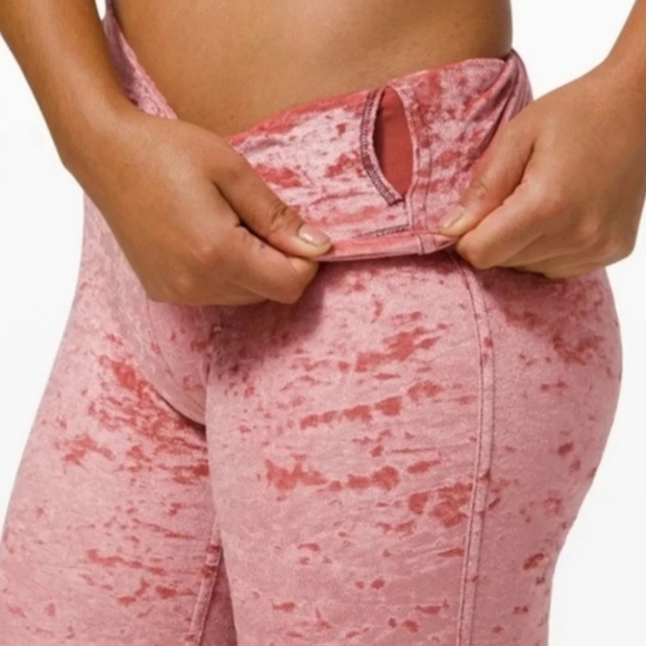 Lululemon Wunder Lounge High Rise Tigh - Picture 2 of 12